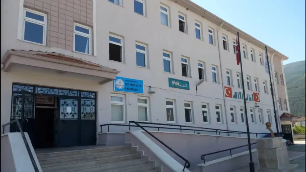 Çay İmam Hatip Ortaokulu fotoğrafı