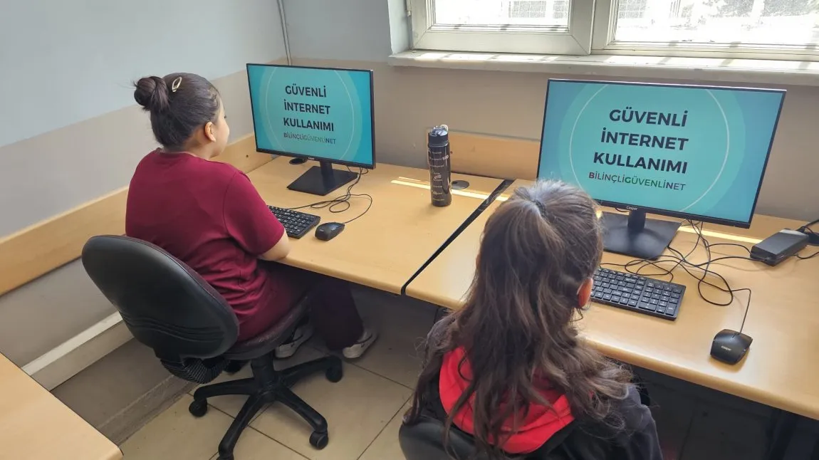 Şehit Üsteğmen Nizamettin Songur Ortaokulu