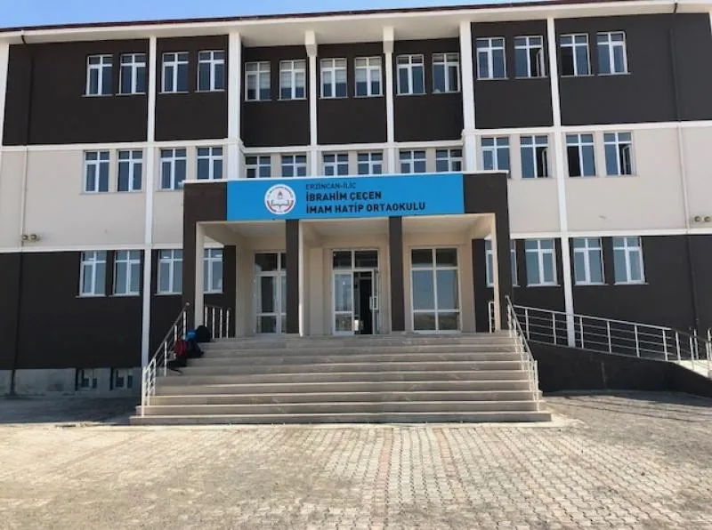 İliç İbrahim Çeçen İmam Hatip Ortaokulu fotoğrafı