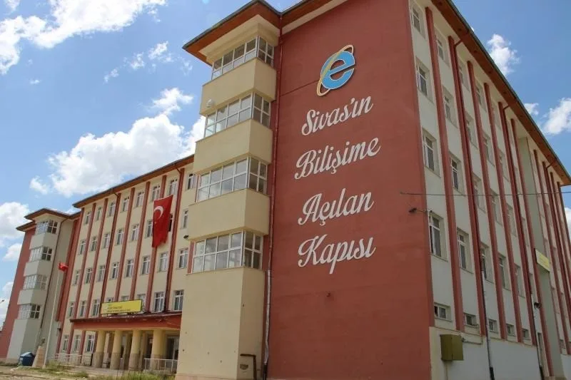 Sivas Bilişim Teknolojileri Mesleki Ve Teknik Anadolu Lisesi