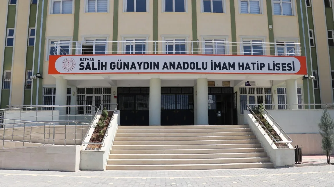 Salih Günaydın Anadolu İmam Hatip Lisesi