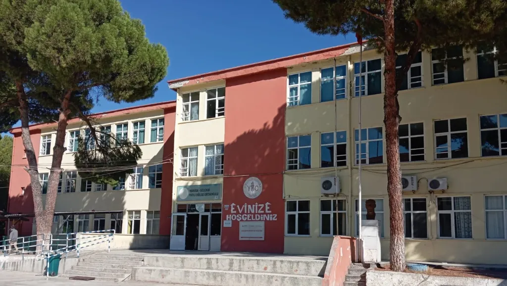 Manisa Selendi Yatılı Bölge Ortaokulu Selendi