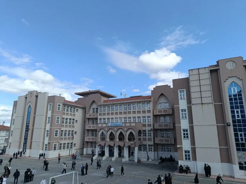 Şehit Adil Erdoğan Ortaokulu fotoğrafı