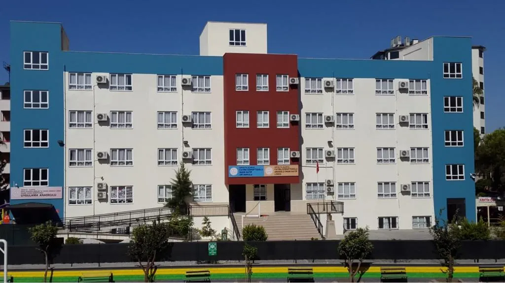 Fatma Özmüftüoğlu Anadolu İmam Hatip Lisesi fotoğrafı