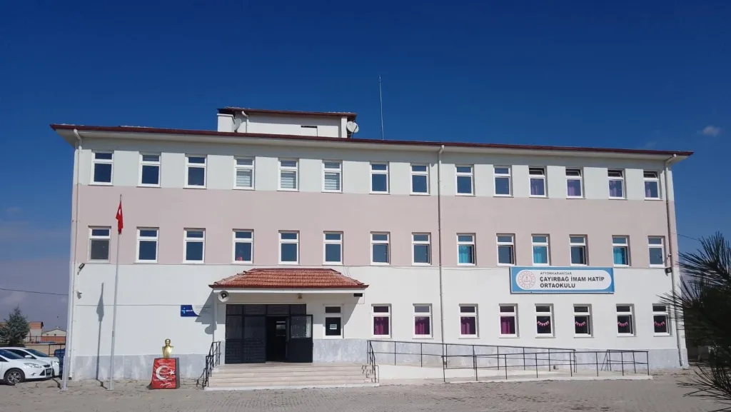 Çayırbağ İmam Hatip Ortaokulu fotoğrafı