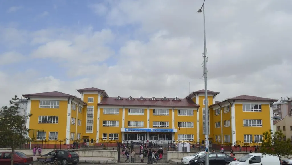 Tenzile Ana Ortaokulu fotoğrafı