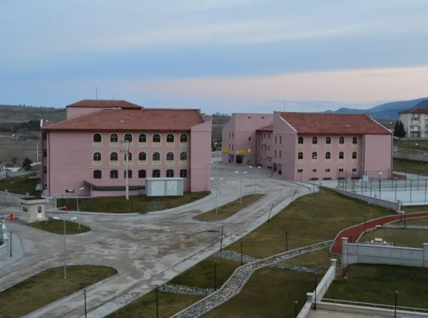 Yoncalı Turizm Mesleki Ve Teknik Anadolu Lisesi