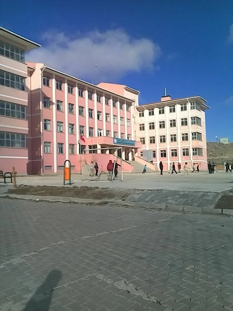 Bilge Kağan İlkokulu