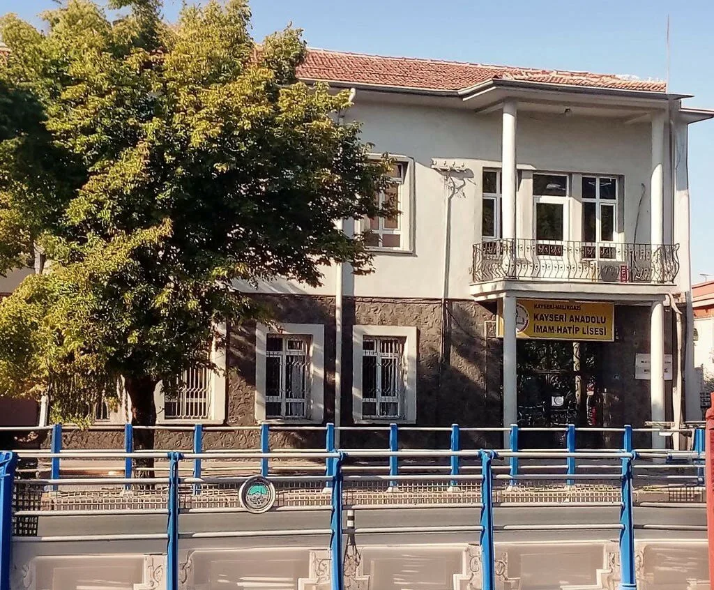 Kayseri Anadolu İmam Hatip Lisesi
