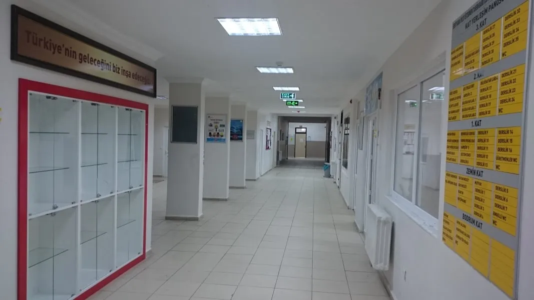 Şehit Kara Pilot Üsteğmen Tahsin Barutçu Ticaret Mesleki Ve Teknik Anadolu Lisesi