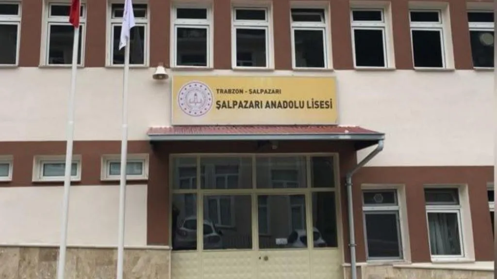 Şalpazarı Anadolu Lisesi