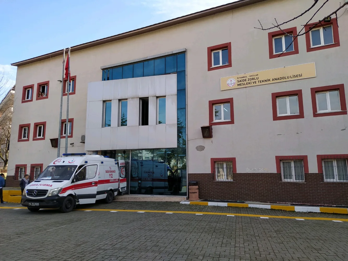 Avcılar Saide Zorlu Ticaret Mesleki Ve Teknik Anadolu Lisesi fotoğrafı