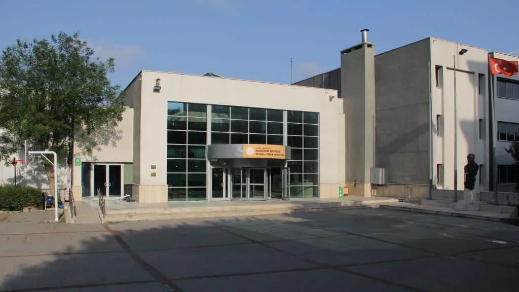 Bahçelievler Aydın Doğan Ticaret Mesleki Ve Teknik Anadolu Lisesi fotoğrafı