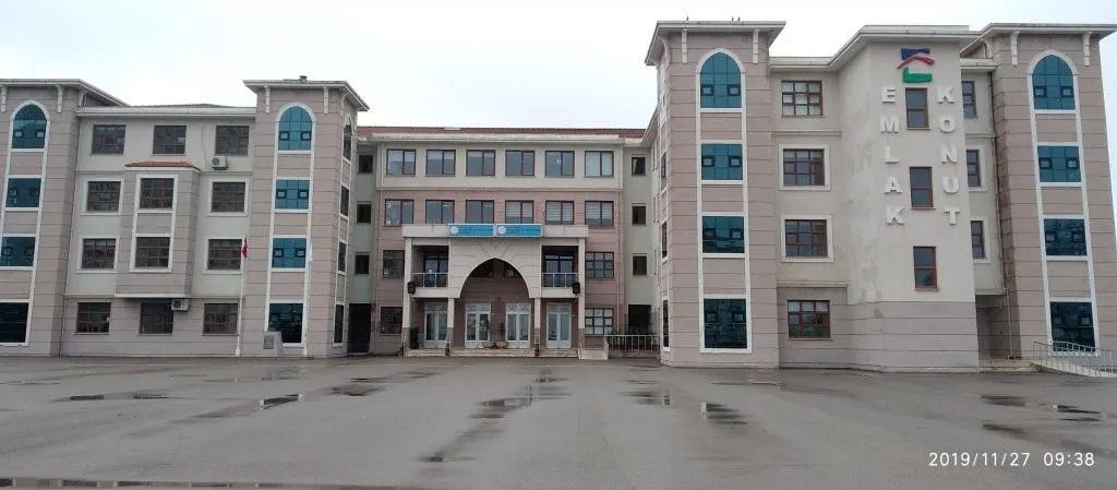 Gebze Emlak Konutları Ortaokulu fotoğrafı