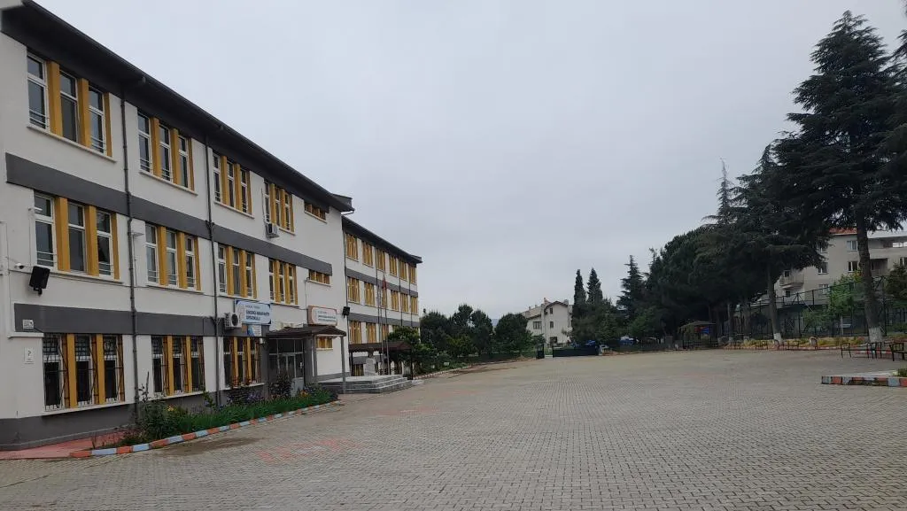 Sındırgı İmam Hatip Ortaokulu fotoğrafı