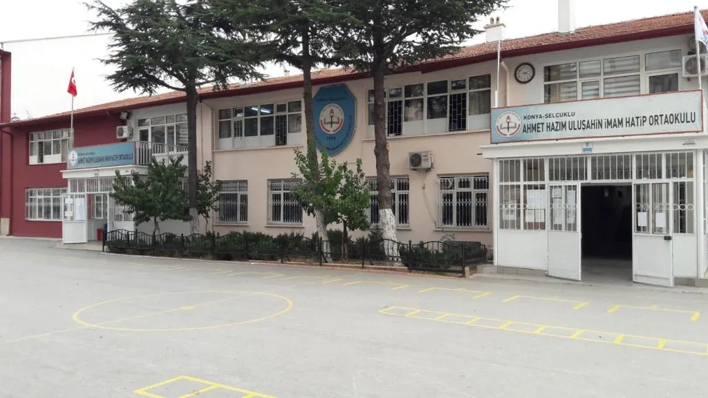 Ahmet Hazım Uluşahin İmam Hatip Ortaokulu
