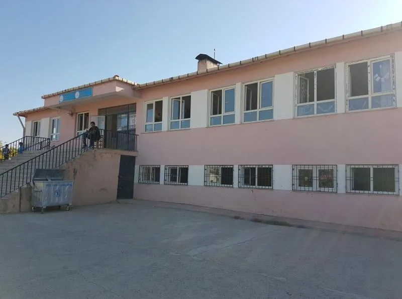 Çakır Ortaokulu