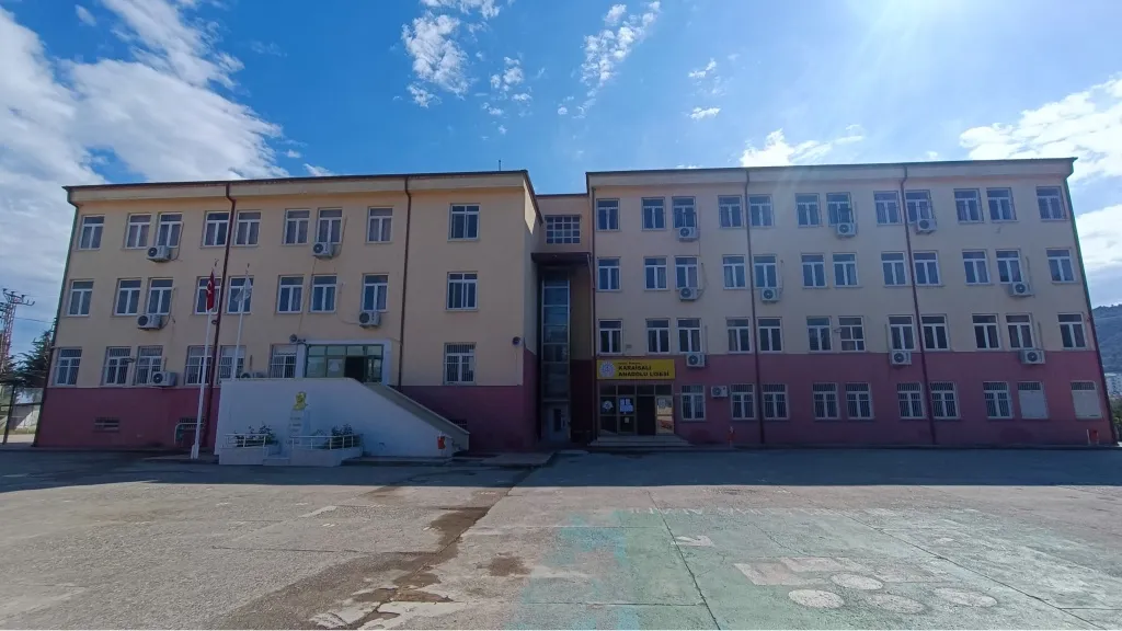 Karaisalı Anadolu Lisesi