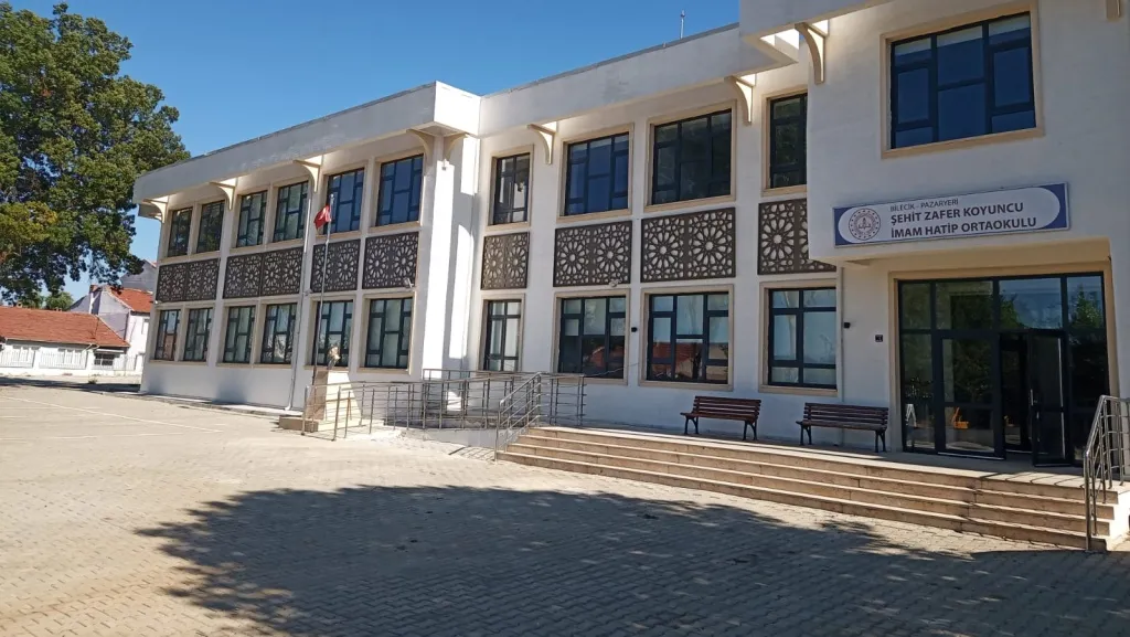 Şehit Zafer Koyuncu İmam Hatip Ortaokulu fotoğrafı