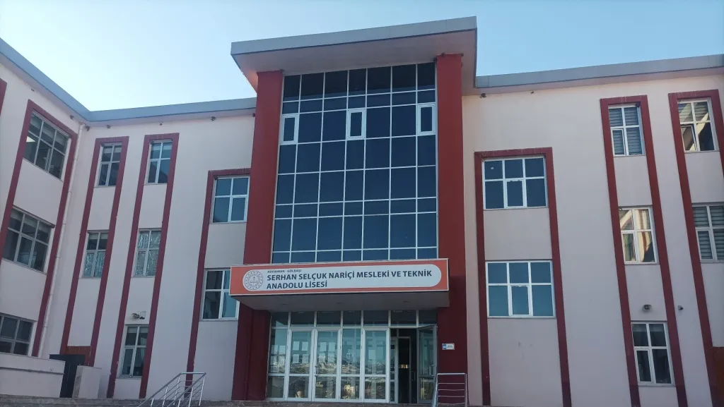 Serhan Selçuk Nariçi Mesleki Ve Teknik Anadolu Lisesi fotoğrafı