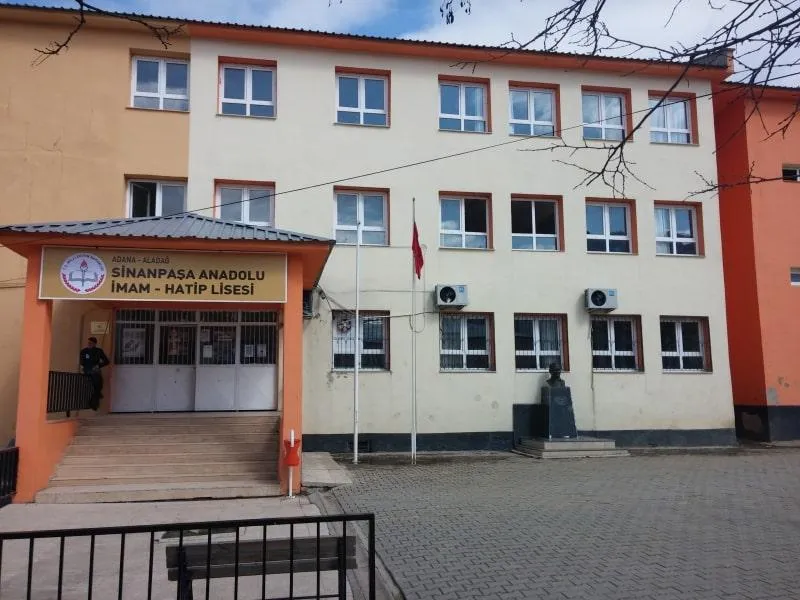Aladağ Sinanpaşa Anadolu İmam Hatip Lisesi fotoğrafı