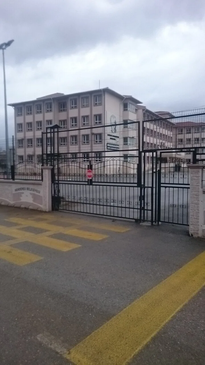 Menderes Belediyesi Mesleki Ve Teknik Anadolu Lisesi fotoğrafı