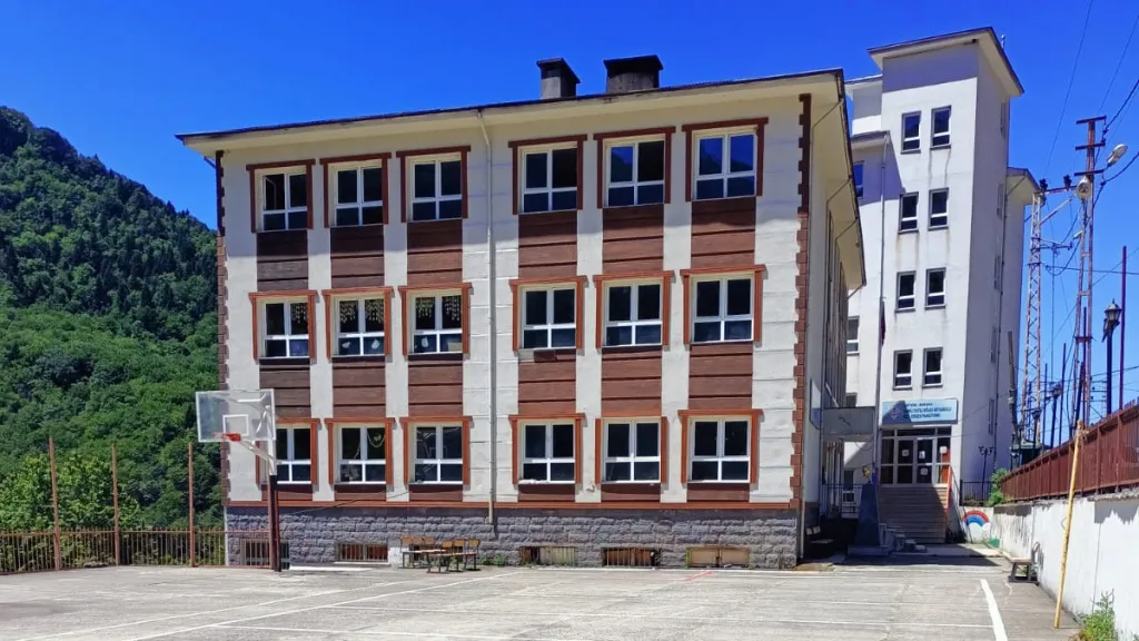 Camili İlkokulu fotoğrafı