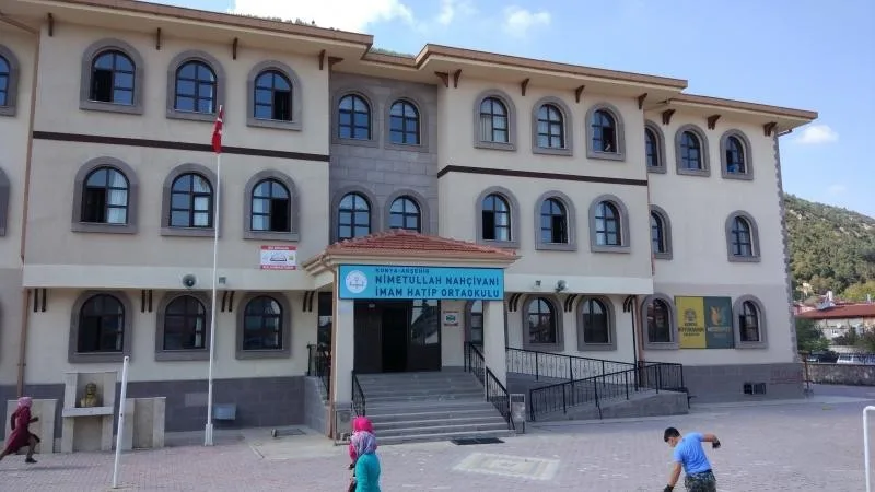Nimetullah Nahçivani İmam Hatip Ortaokulu