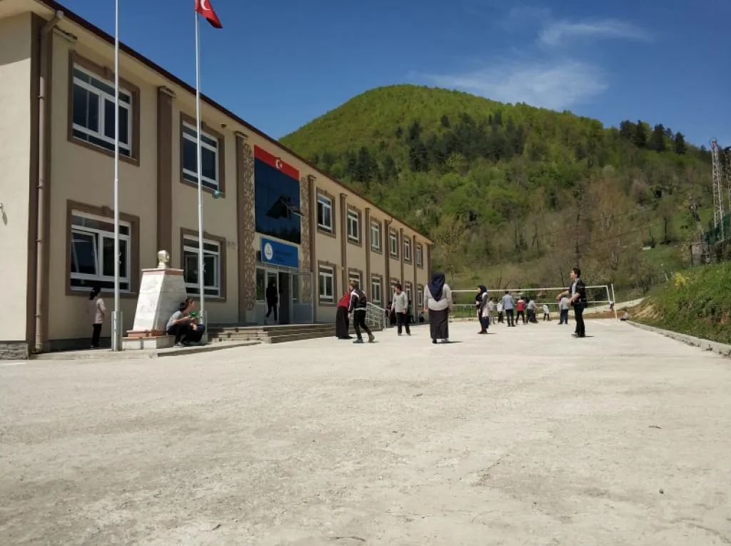 Hasankadı İmam Hatip Ortaokulu