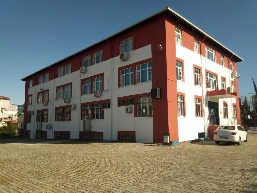 Serik İmam Hatip Ortaokulu