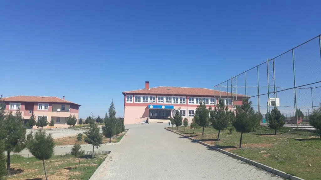 Yukarı Demircik İlkokulu fotoğrafı