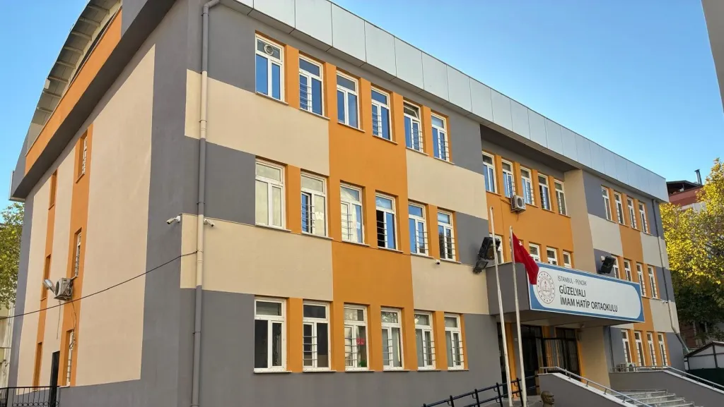 Güzelyalı İmam Hatip Ortaokulu fotoğrafı
