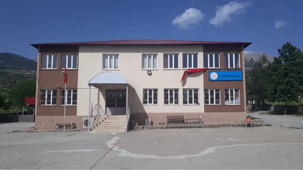 Ilıca Yeniyapan Ortaokulu