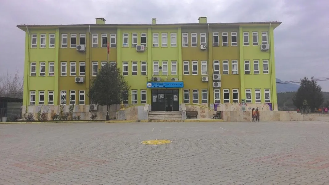 Çaltıözü Çobanlar Şehit Er Ramazan Bilgiç İlkokulu fotoğrafı
