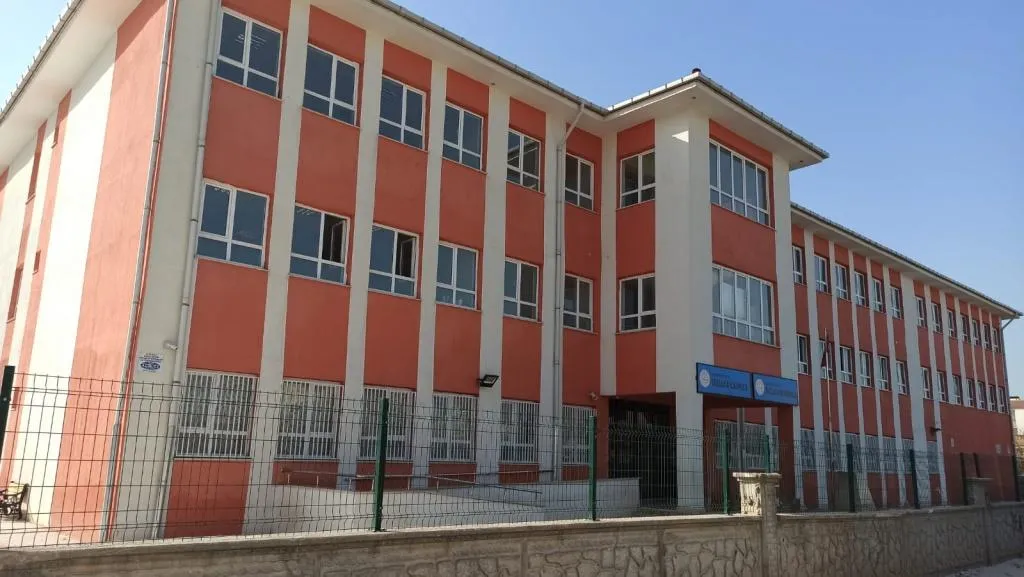 Tuzluca Mahmut PELTEK İlkokulu
