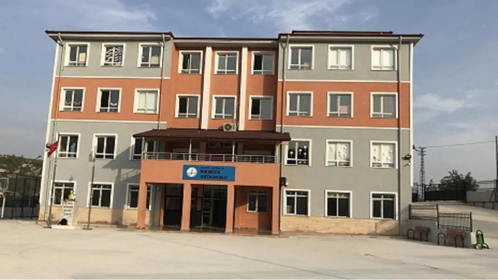 Dikmece Ortaokulu