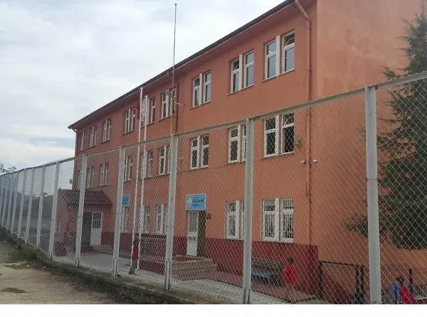 Gölçayır İlkokulu