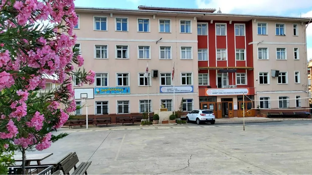 Ahmet Ünal Kız Anadolu İmam Hatip Lisesi fotoğrafı