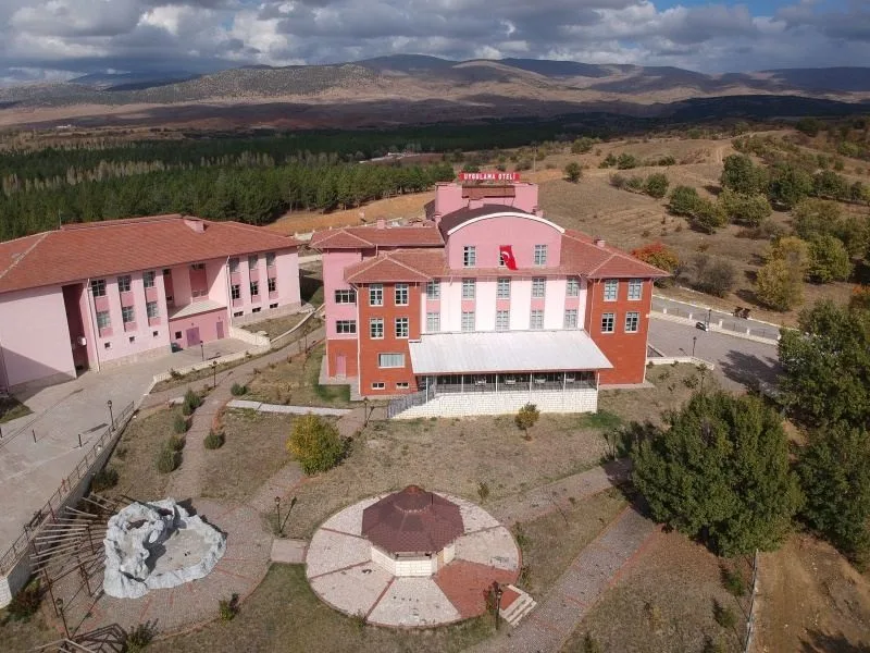 Yalvaç Antik Kent Turizm Mesleki Ve Teknik Anadolu Lisesi fotoğrafı