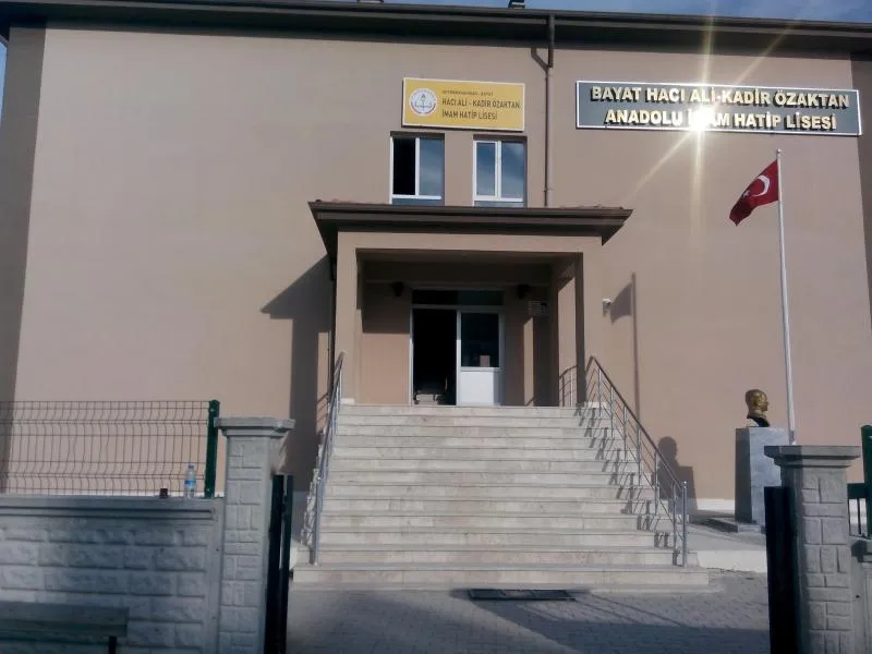 Hacı Ali- Kadir Özaktan Anadolu İmam Hatip Lisesi fotoğrafı