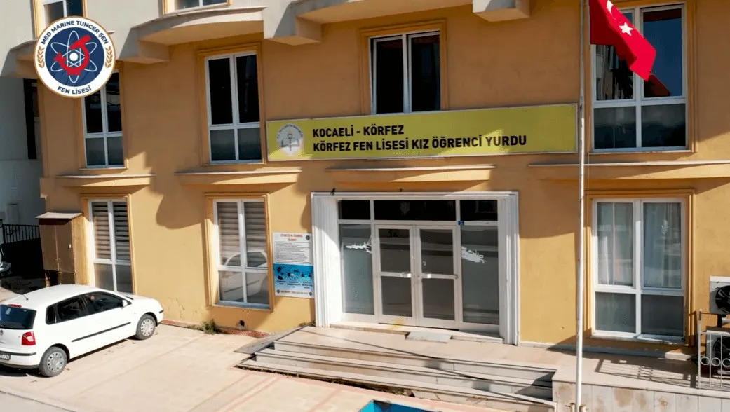 Med Marine Tuncer Şen Fen Lisesi fotoğrafı