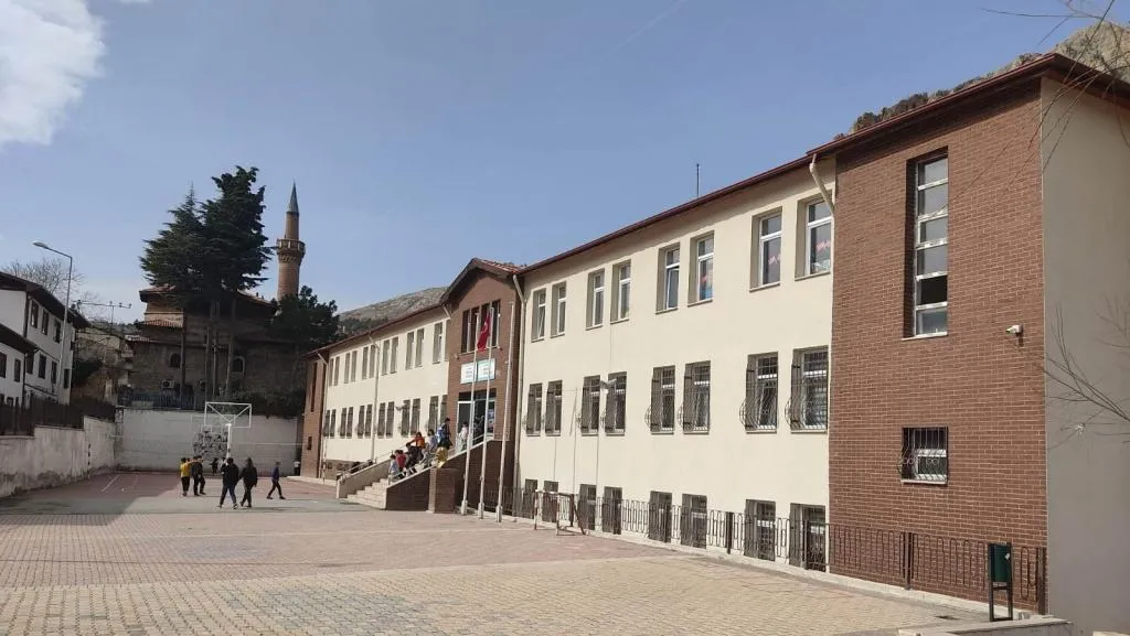 İbni Sina Ortaokulu fotoğrafı