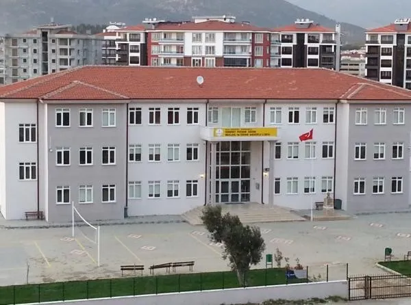 Edremit Fernur Sözen Mesleki Ve Teknik Anadolu Lisesi fotoğrafı