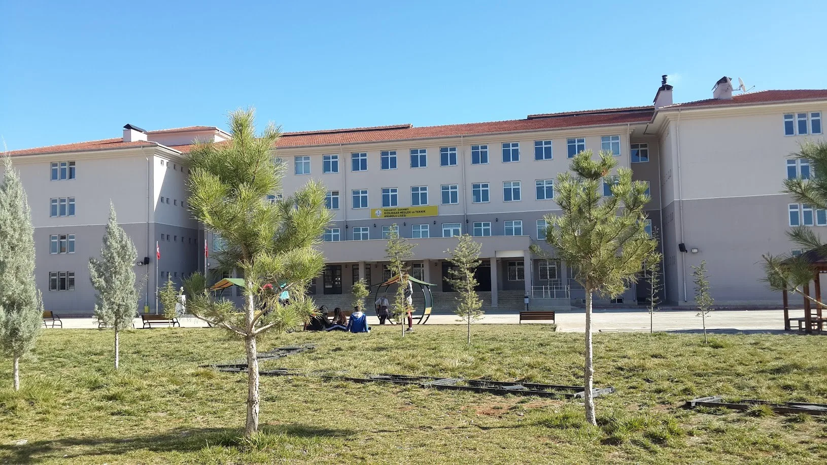 Kızılhisar Mesleki Ve Teknik Anadolu Lisesi