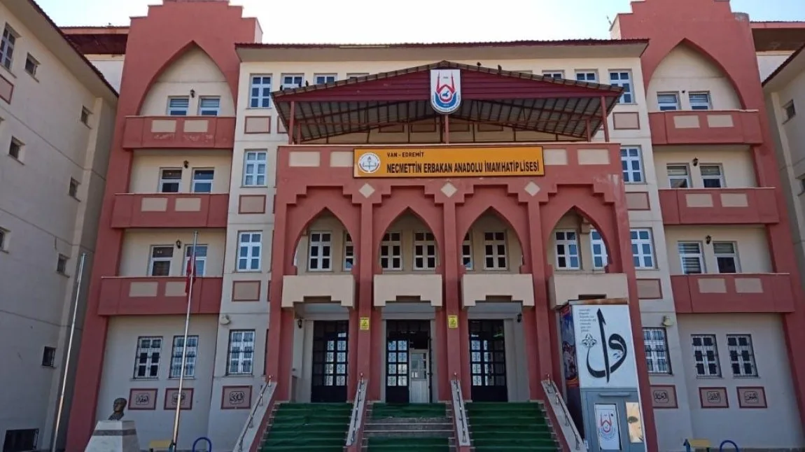 Necmettin Erbakan Anadolu İmam Hatip Lisesi