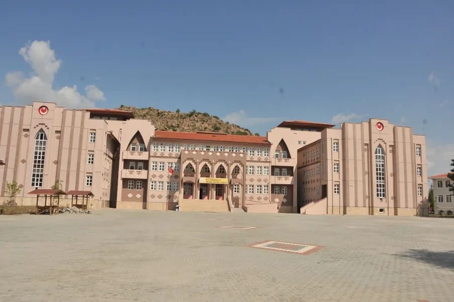 Afyonkarahisar Kız Anadolu İmam Hatip Lisesi fotoğrafı