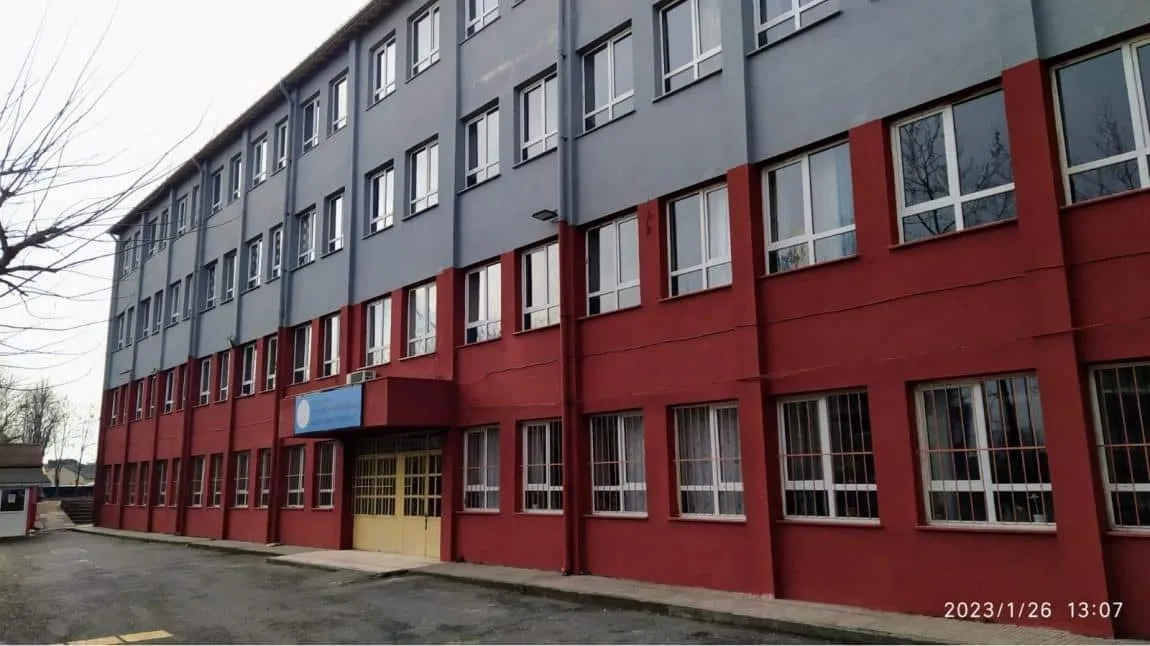 21.Y.Y.Eğit.ve Kül.Vak. Nilüfer Gökay Ortaokulu fotoğrafı