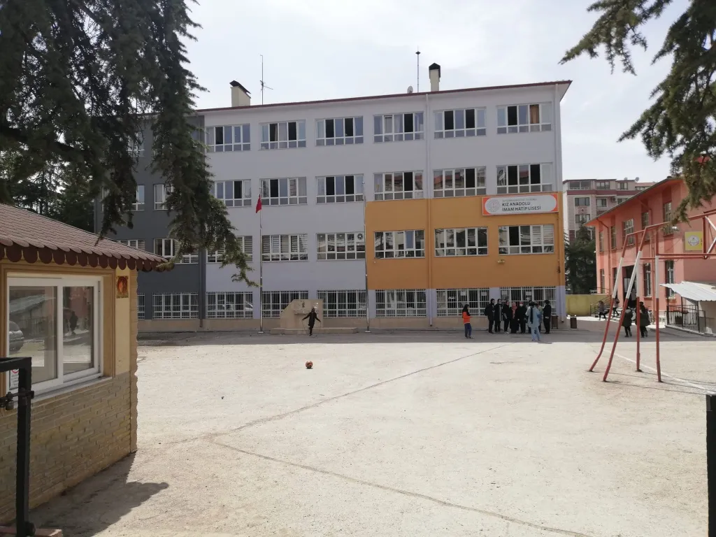Sandıklı Kız Anadolu İmam Hatip Lisesi fotoğrafı