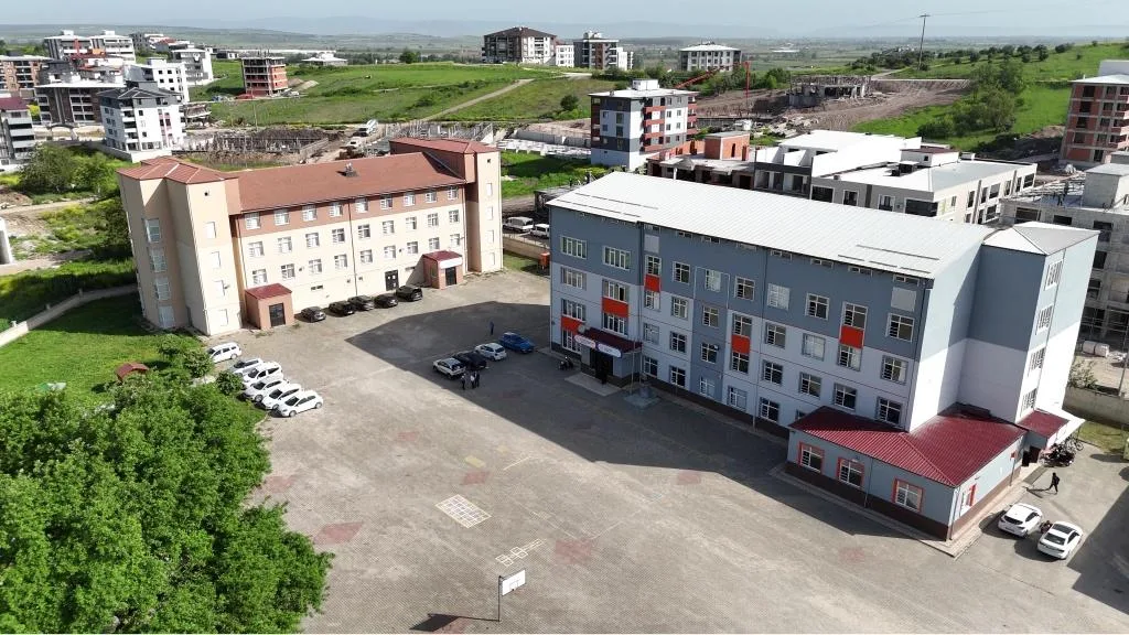Mustafakemalpaşa Kız Anadolu İmam Hatip Lisesi fotoğrafı