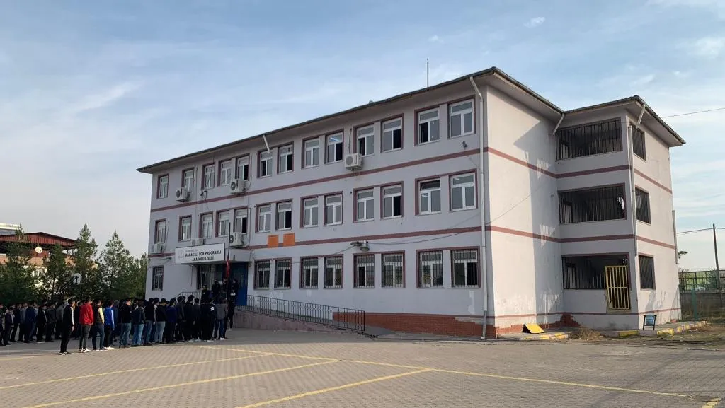 Karaçalı Çok Programlı Anadolu Lisesi fotoğrafı